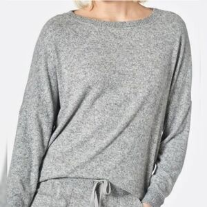 Stars Above Cozy Light Gray Lounge Sweater Size M
